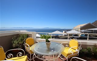 3 Bedroom Townhouse in Simons Town
