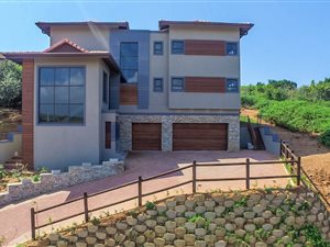 4 Bed House in Westbrook