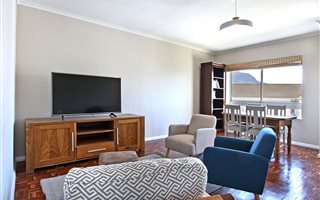 2 Bedroom Apartment in Kenilworth Upper