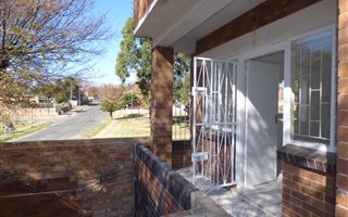 1 Bedroom Apartment in Rosettenville