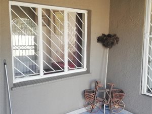 7 Bed House in Laudium