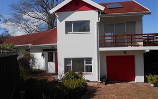 3 Bedroom House in Briza