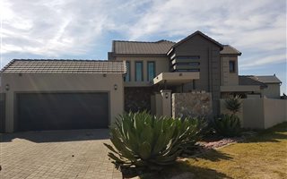 3 Bedroom House in Newmark Estate