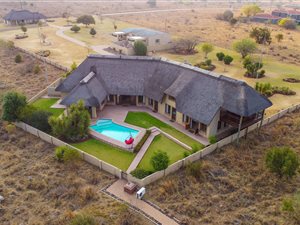 3.3 ha Smallholding in Protea Ridge