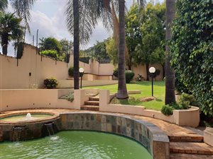 3 Bed House in Lynnwood Glen