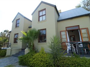 3 Bed Townhouse in Swellendam