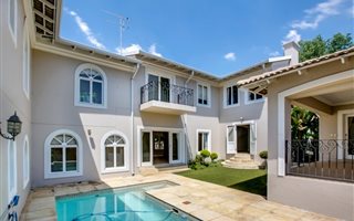 5 Bedroom House in Dainfern Valley
