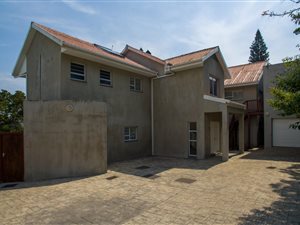 9 Bed House in Cintsa