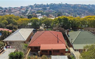 2 Bedroom House in Kensington
