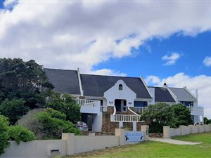 Houses for sale in Franskraal | Private Property