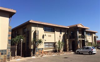 183 m² Commercial space in Highveld