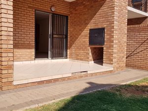 2 Bed Apartment in Paramount Estate
