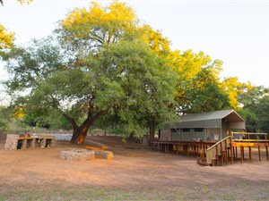 300 m² Commercial space in Ndlovumzi