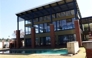 2 Bedroom Townhouse in Glenvista