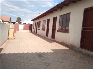 12 Bed House in Seshego
