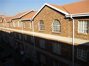 1 Bedroom Townhouse in Ravenswood