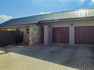 3 Bedroom Townhouse in Meyersdal Nature Estate