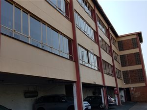 2 Bed Flat in Symhurst