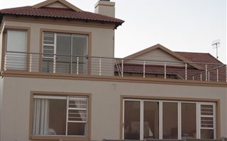 4 Bedroom House in Pienaarstrand