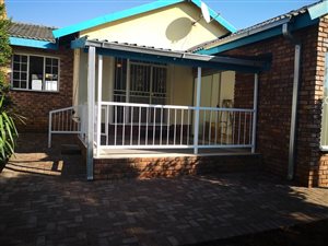 2 Bed Garden Cottage in Atlasville