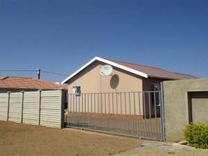 2 Bed House in Savanna City