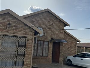 3 Bed House in Bloemfontein Rural