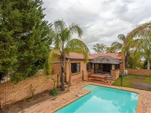 4 Bed House in Berg En Dal