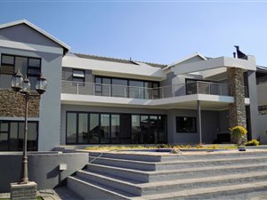 4 Bed House in Midstream Ridge Estate