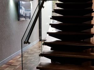 300 m² Commercial space in Waterkloof