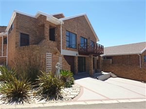 4 Bed House in Hartenbos