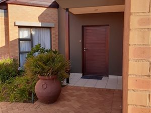 2 Bed House in Retire at Midstream
