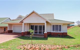 2 Bedroom Apartment in Mt Edgecombe