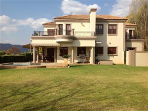 5 Bed House in Westlake Estate
