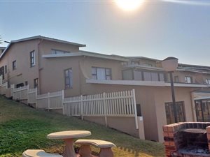 2 Bed Apartment in Shelly Beach