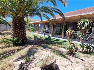 3 Bed House in Bothasig