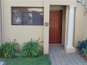 1 Bed Apartment in President Ridge