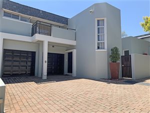 3 Bedroom Townhouse in Craighall Park
