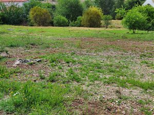2242 m² Land available in Cornwall Hill