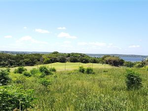 1570 m² Land available in Meerensee