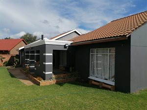 3 Bed House in Dersley