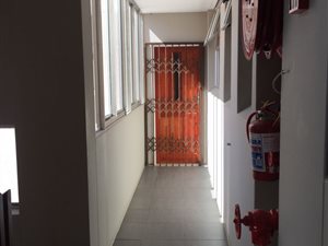 2 Bed Apartment in South Beach