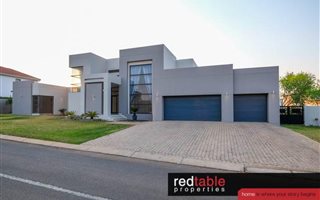 4 Bedroom House in Silverwoods Country Estate
