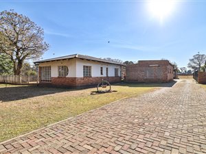 2 ha Farm in Glen Marais