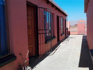 1 Bed House in Nellmapius