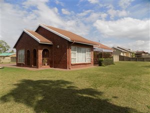 3 Bed House in Barry Hertzog Park