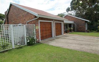 4 Bedroom House in West Bank