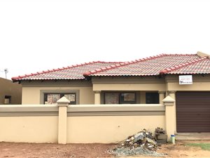 3 Bed House in Tsakane
