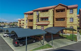 2 Bedroom Apartment in Halfway House