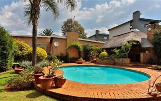 11 Bedroom House in Edendale