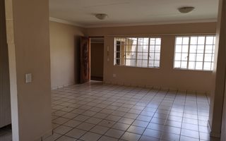 3 Bedroom Townhouse in Lydenburg